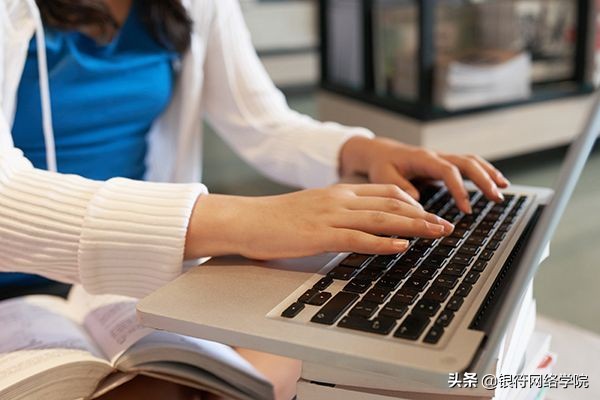 基金从业资格考试官网报名入口（基金从业资格考试报名网址）