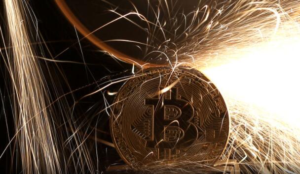 比特币比1公斤黄金还贵，市场担忧金价大涨