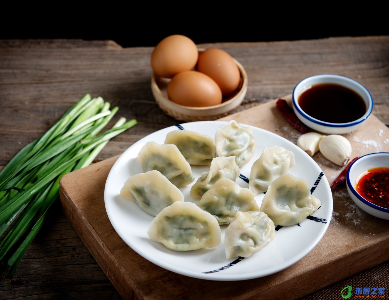 冷冻水饺煮几分钟（冻水饺如何煮不破皮）