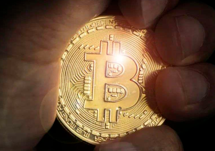 比特币最早什么时候发行的（第一个比特币是什么时候诞生的）