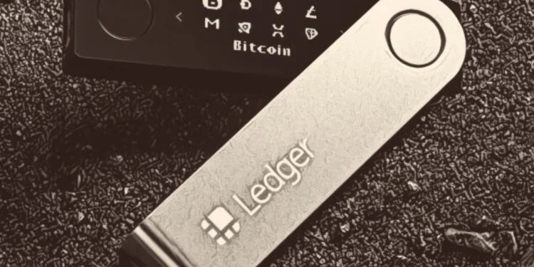 Ledger副总回应：安全晶片不会开源！社群喊改买Trezor