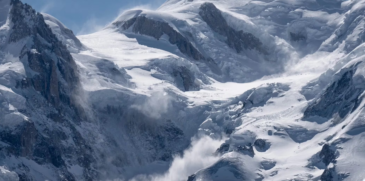 Avalanche宕机，近两个小时无法出块