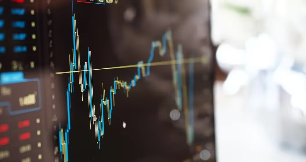 比特币交易员预计价格将调整至4.8万美元，以太坊、Mantle领衔加密货币主流