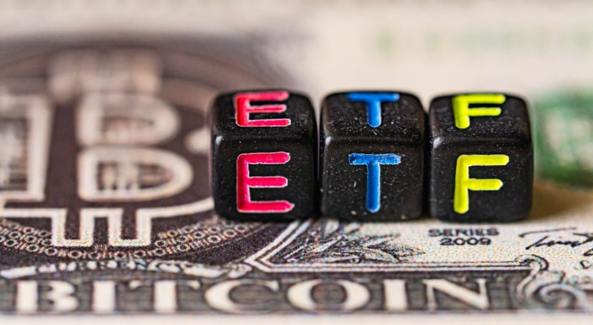 比特币ETF震荡促进了LINK、SOL币的投资机会